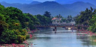 Ο Ποταμός των Αρωμάτων στο Χουέ του Βιετνάμ